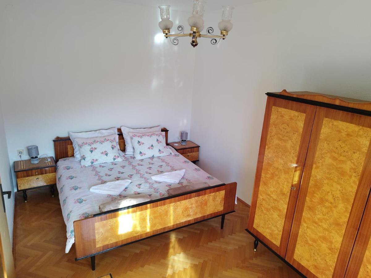 Milka apartment Kotor Bagian luar foto
