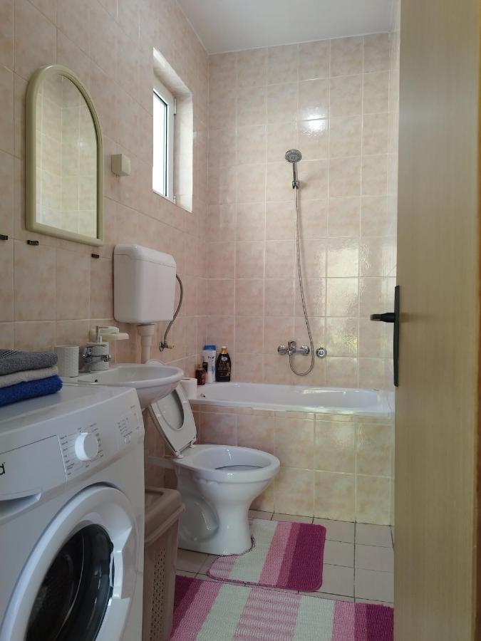 Milka apartment Kotor Bagian luar foto